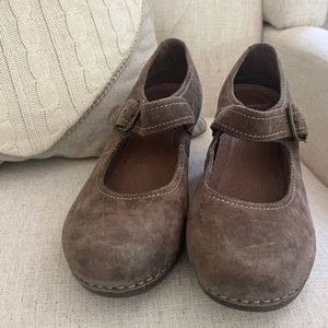 Dansko Sandra maryjane, taupe sz 40